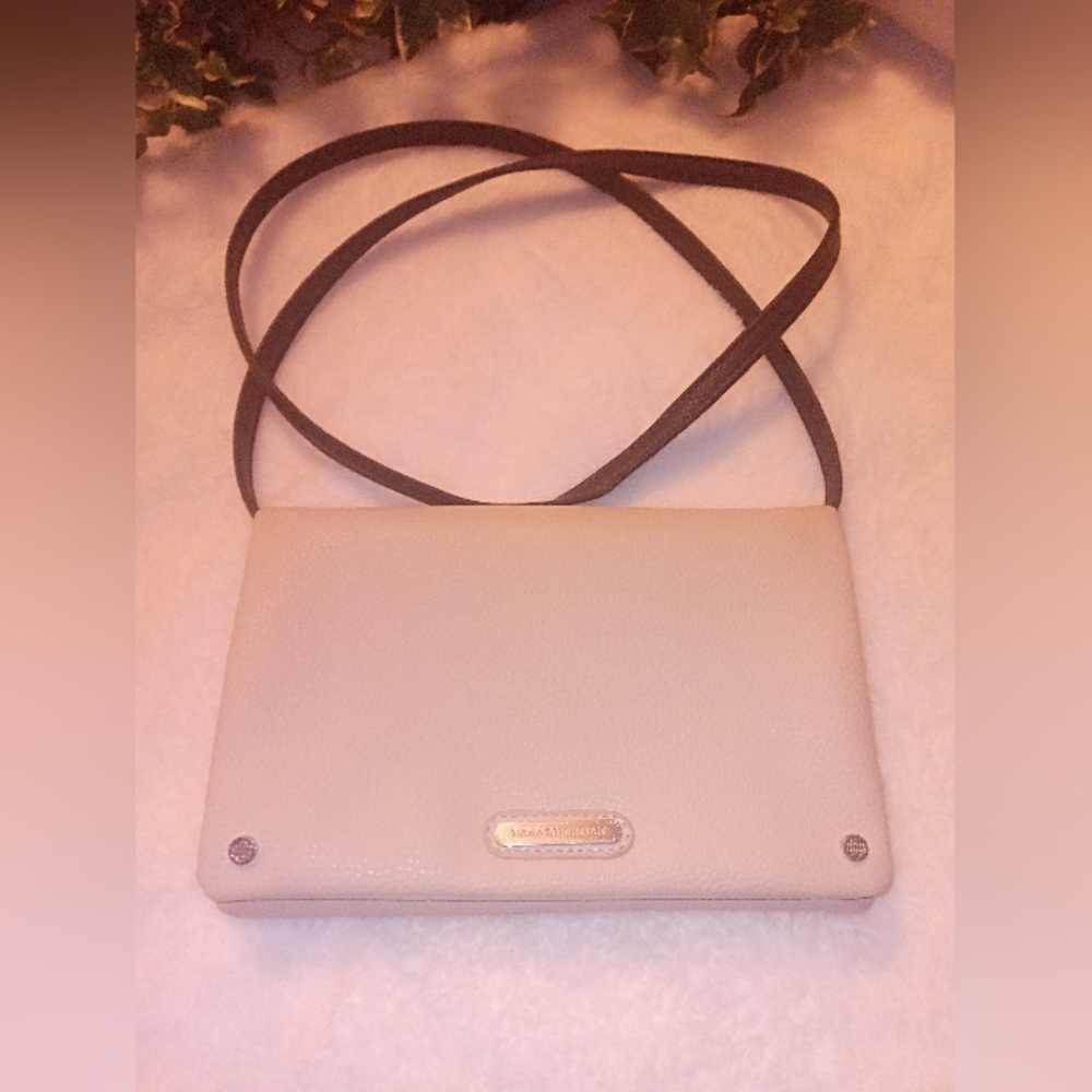 **NEW** Dana Buchman Leather (cross body) purse 👜